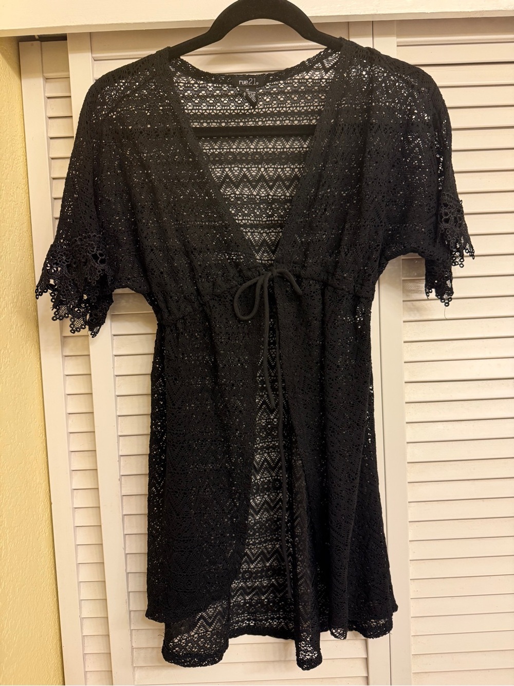 rue21 Black Crochet? Lacey Tie-Front Swimsuit Coverup Women’s Sz M Swim Jacket